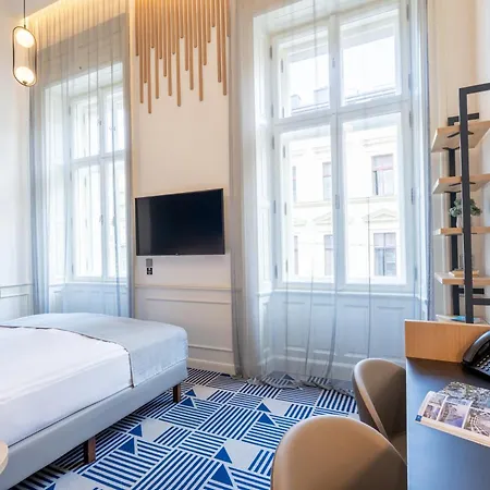 Oktogon Haggenmacher By Continental Group Hotel