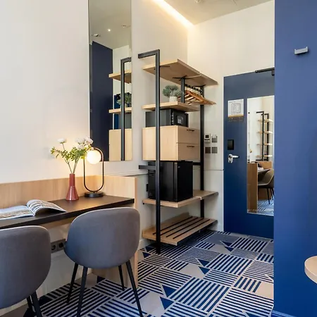 Hotel Oktogon Haggenmacher By Continental Group