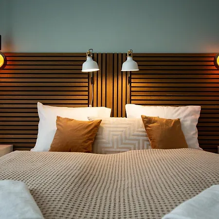Waterfront Free Private Parking Apartment Budapest