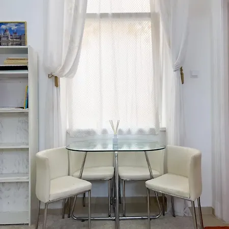 Apartment Akacfa Budapest
