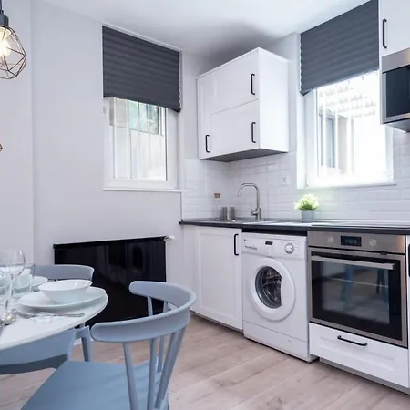 Super New With Air Conditioning Apartment Budapest