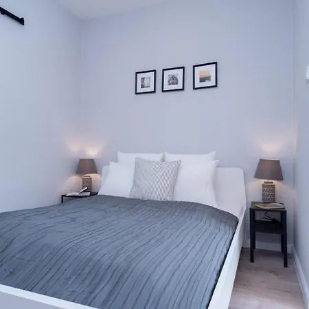 Apartment Super New With Air Conditioning