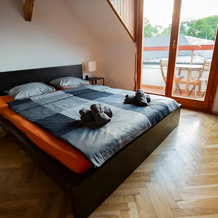 Apartment Huge 2 Bedroom Flat With Stunning View - Close To Sziget *