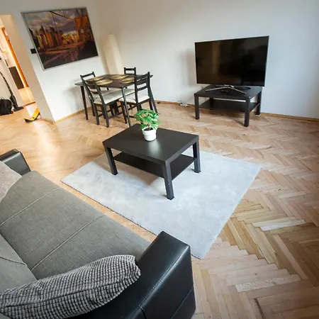 Huge 2 Bedroom Flat With Stunning View - Close To Sziget Apartment
