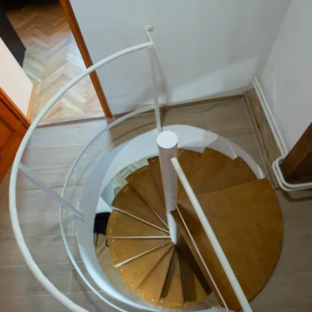 Apartment Huge 2 Bedroom Flat With Stunning View - Close To Sziget