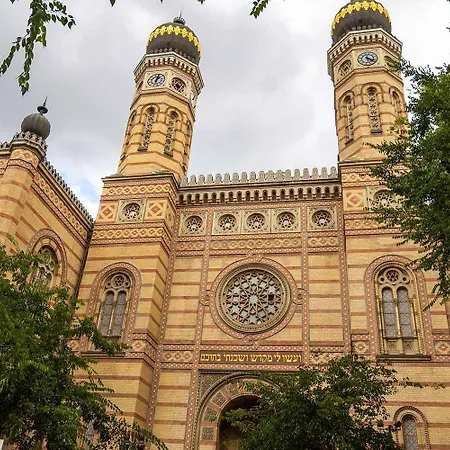 Huge Warm Luxury * Budapest