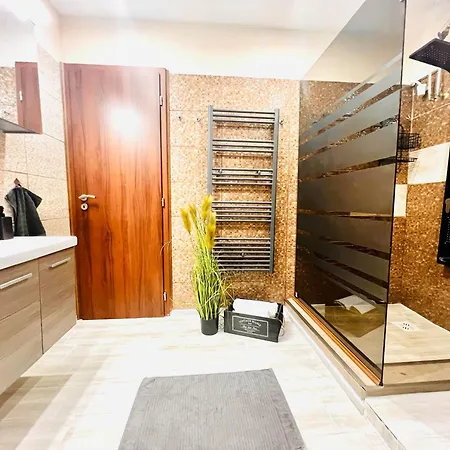 Huge Warm Luxury Apartment Budapest