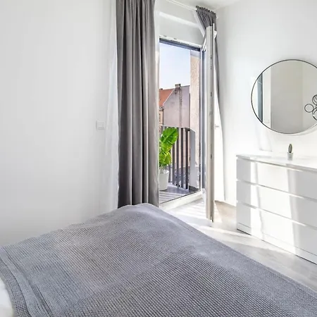 Apartment Fresh & Modern - With 2 Balconies *