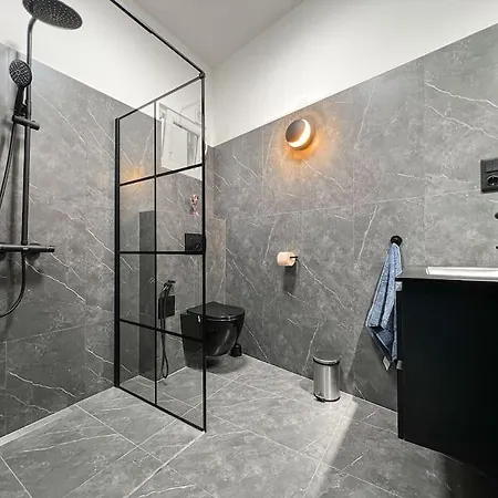 Ludovika 93 M2 Apartmán *