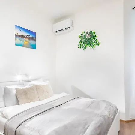 Apartment - New - Quiet And Comfy *