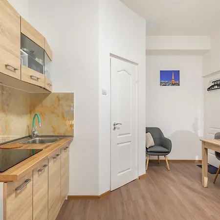 - New - Quiet And Comfy Apartment
