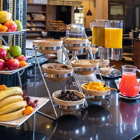 Continental Hotel 4*