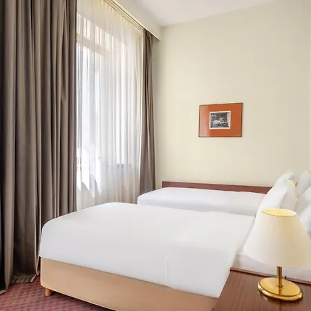 Danubius Hungaria Center 4* Βουδαπέστη