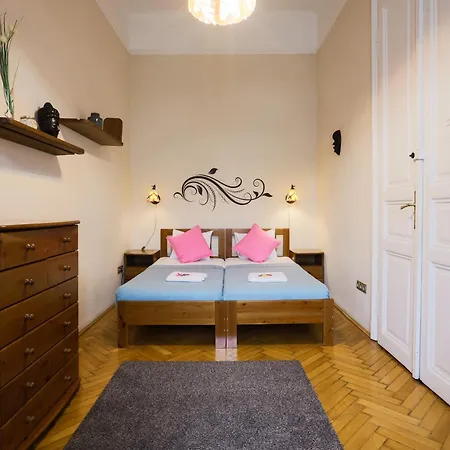 East Private Budapeszt