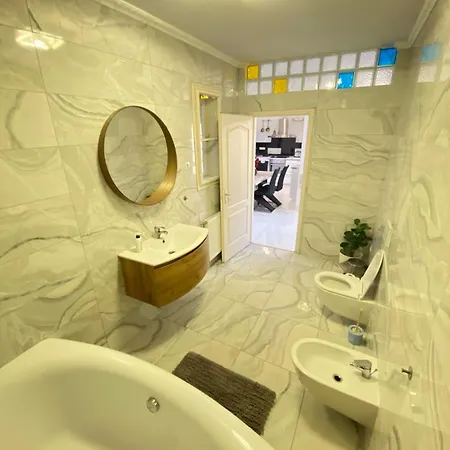 Penthouse In The Castle Apartman Budapest