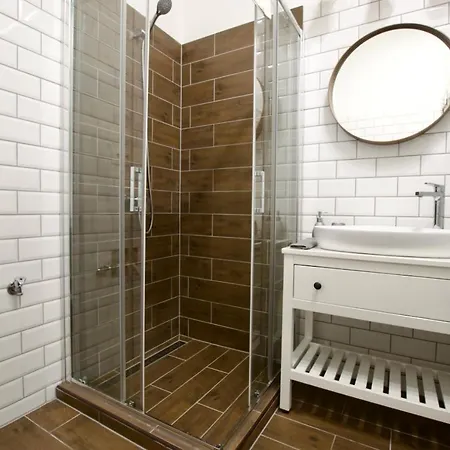 By Hi5 Apartments- Erzsebet 44 Budapest