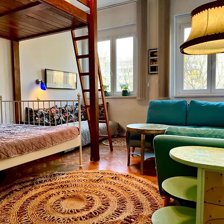 Cozy Art Flat Downtown Buda Budapest