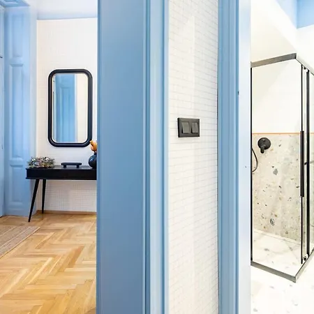 Apartment - Quiet Sleep For Solo Traveller Budapest