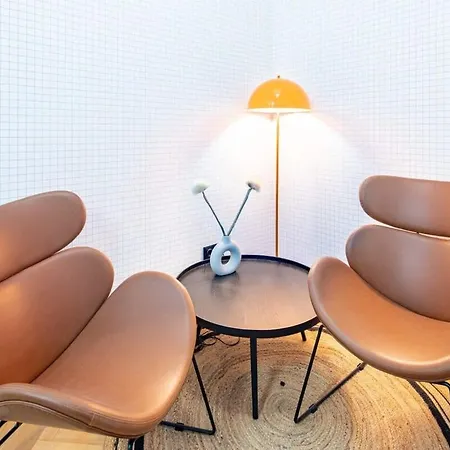 - Quiet Sleep For Solo Traveller Apartment