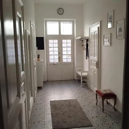 Apartment Imola House In The Center Budapest