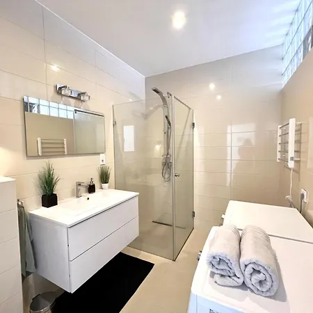 Apartment Lena Center *