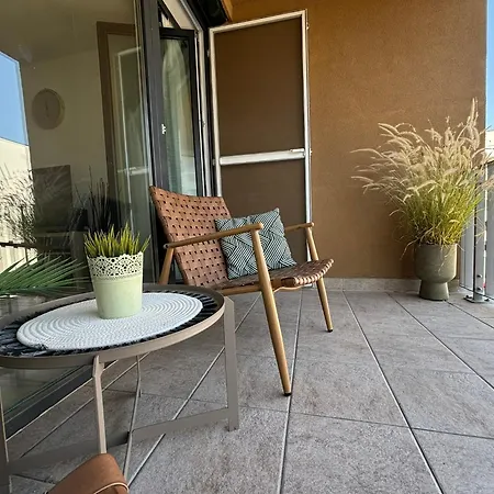 Scandinavian-style Downtown With A Terrace Апартаменты