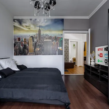 B2 Big King Apartman