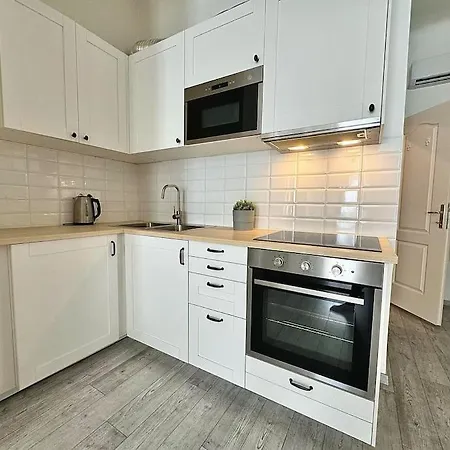 Lujza - Modern Apartment *
