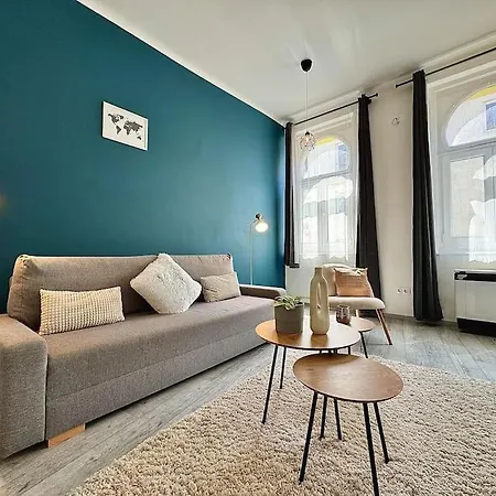 Lujza - Modern Apartment *