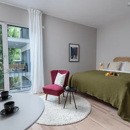 Oliver Boutique Studio - Brand New, Central, Quiet