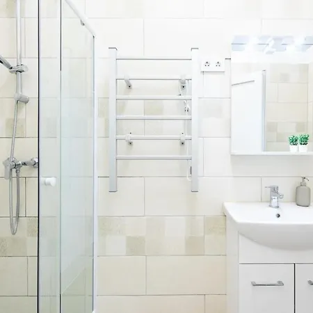 - New - Comfy Ac Apartament Budapeszt