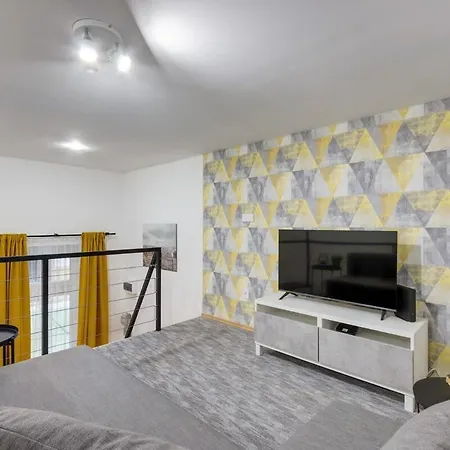 - New - Modern