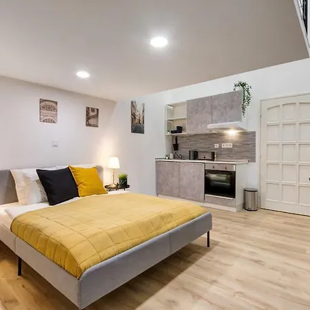 - New - Modern Apartment