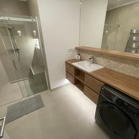 Center 4! Modern And Cozy 3br In Center! Budapest