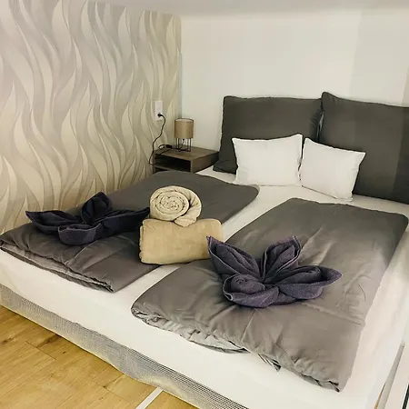 Panda Apartment *
