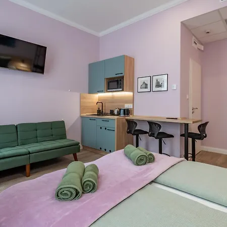 Holidays Downtown Aparthotel