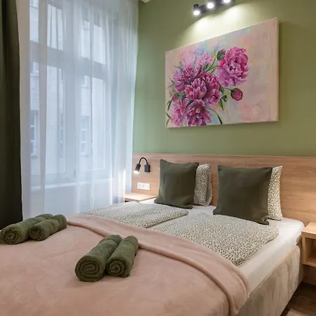 Aparthotel Holidays Downtown *