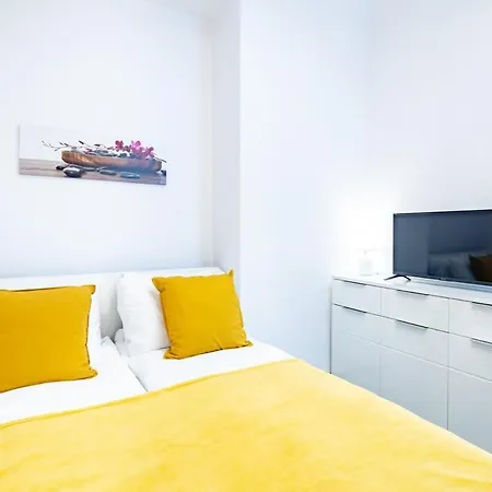 Apartment Ultra - Large With Balcony *
