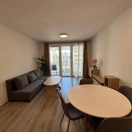Apartment Modern With Garage Budapest