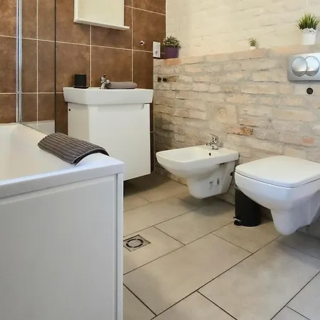 Apartament Upartments *