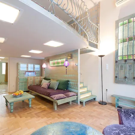 Hipster Design Apartment *