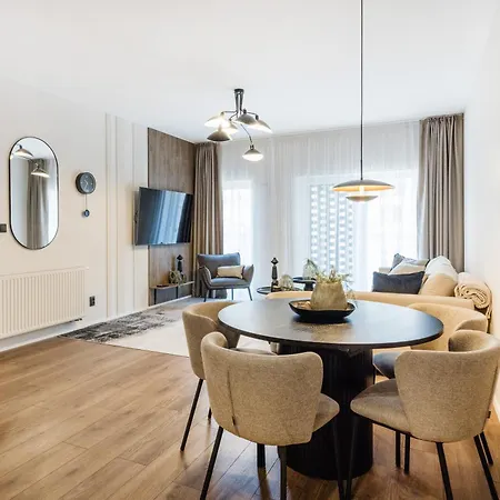 Apartment Sleek Premium With Parking *