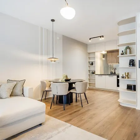 Sleek Premium With Parking Budapest