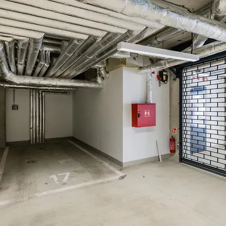 Apartment Sleek Premium With Parking Budapest