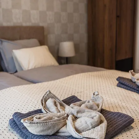 Apartment Sleek Premium With Parking Budapest