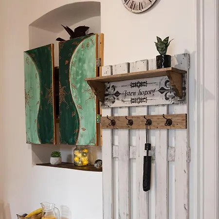 Apartment Viol *