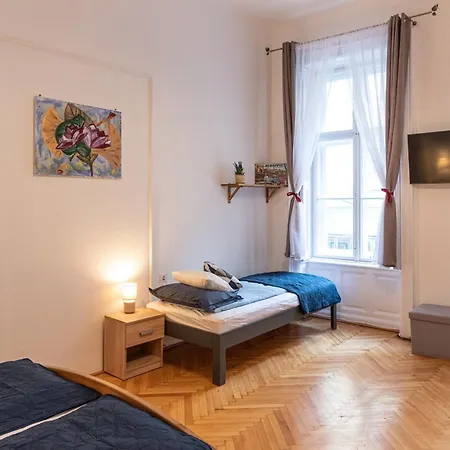 Viol Apartment