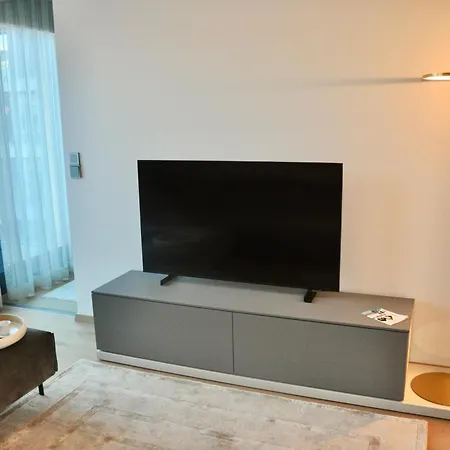 Emerald Luxury Apartment