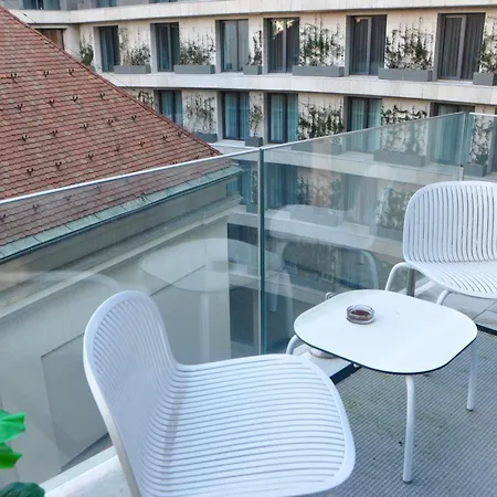 Emerald Luxury Apartment