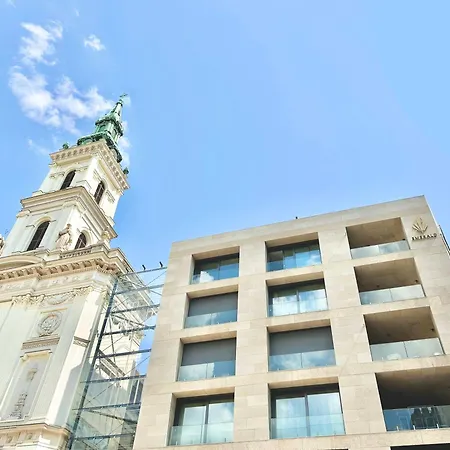 Emerald Luxury Apartment